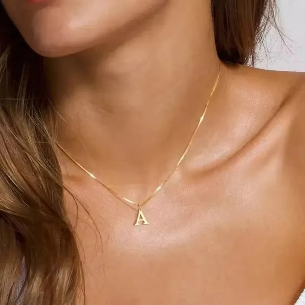 Collier initiales A-Z plaqué or 18K acier inoxydable femme